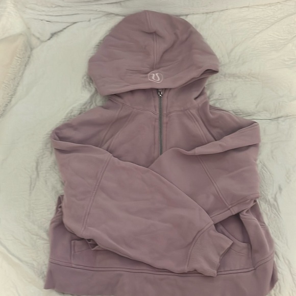 lululemon athletica Other - Light pink Lululemon scuba size medium large, not used no stains!